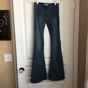 Free People Wide leg Med Rise Medium Rinse Jeans